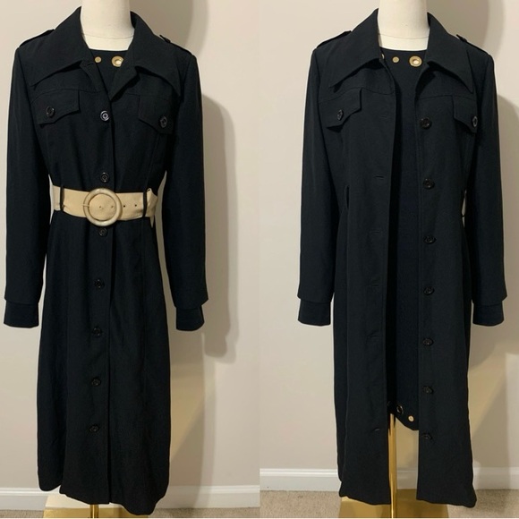 Light and Lined Textured Coat / Dress - Picture 5 of 17